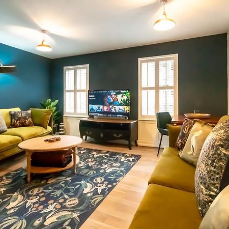 Charles St Chester City Townhouse By Rework Accommodation מראה חיצוני תמונה