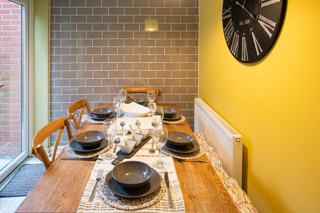 Charles St Chester City Townhouse By Rework Accommodation מראה חיצוני תמונה
