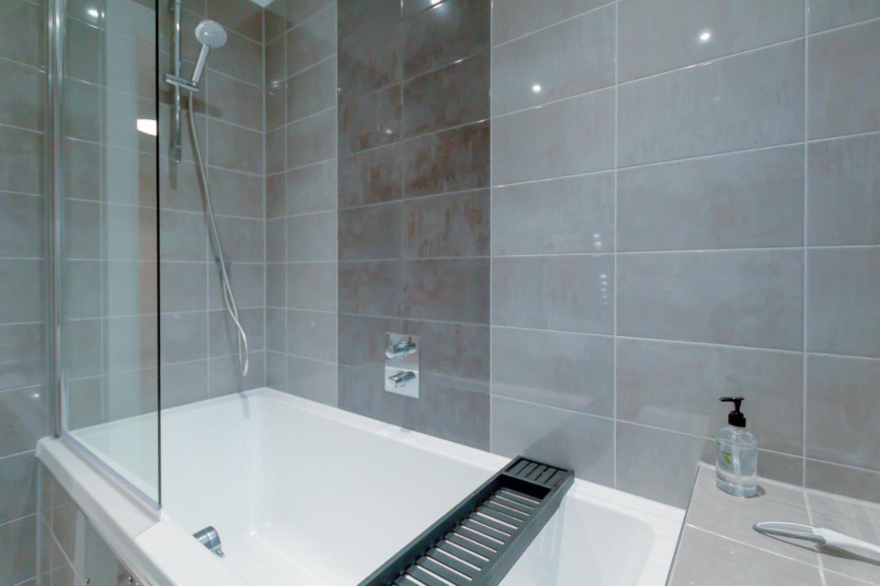Charles St Chester City Townhouse By Rework Accommodation מראה חיצוני תמונה