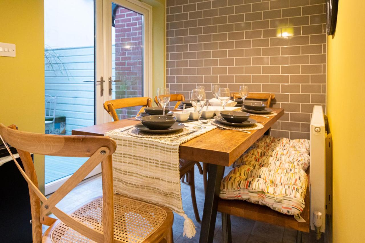 Charles St Chester City Townhouse By Rework Accommodation מראה חיצוני תמונה