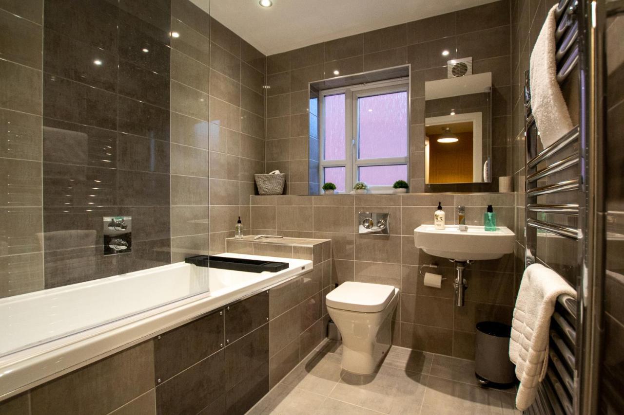 Charles St Chester City Townhouse By Rework Accommodation מראה חיצוני תמונה
